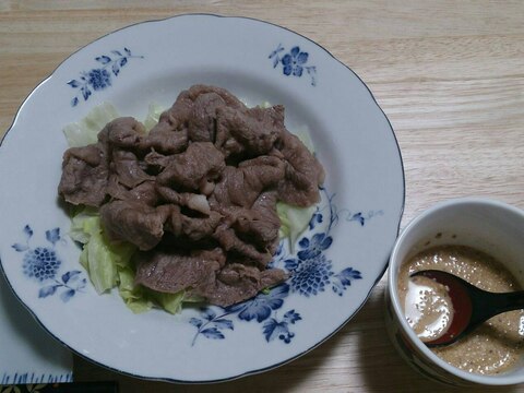 油を落としてサッパリ☆彡牛肉の胡麻ポン